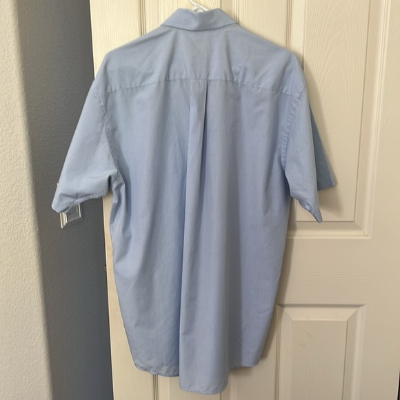 Jos A Bank men’s shortsleeved collared button up blue shirt size Med - Picture 4 of 4
